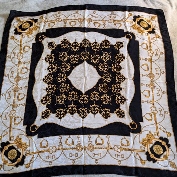 ITALIAN SQUARE SILK SCARF 100% Italy Black Gold White Key Keys Crown Women's - Picture 6 of 6